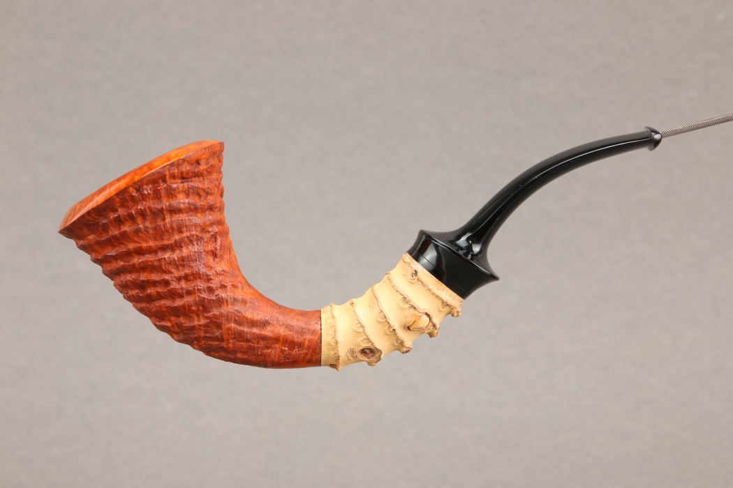 Tao: Sandblasted Billiard with Horn Stem Tobacco Pipe