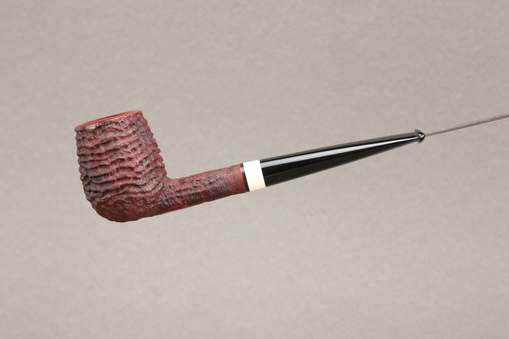 Sandblasted billiard with mammoth accent