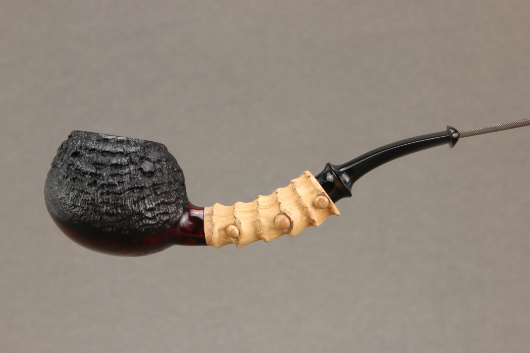 Semi sandblasted apple with bamboo shank