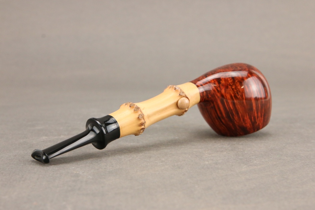 Apple con cannello in bamboo